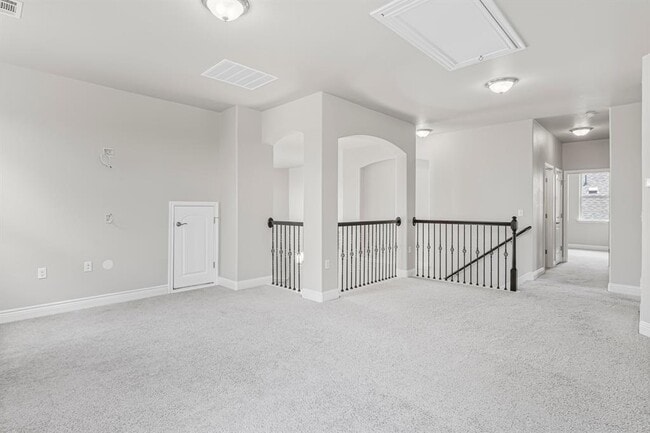 Building Photo - 505 Fair Oaks Dr