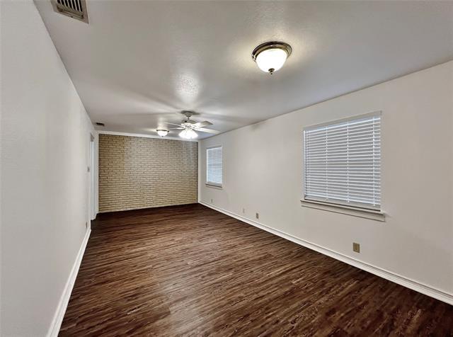 Building Photo - 725 Danish Dr