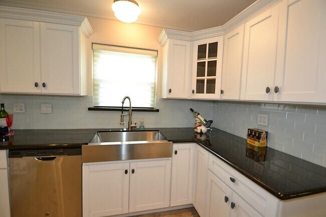 Building Photo - 4911 Wigton Dr