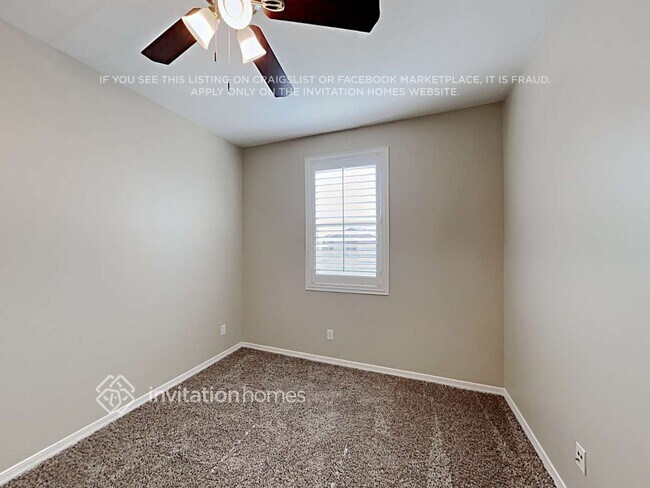 Building Photo - 20210 W Desert Bloom St