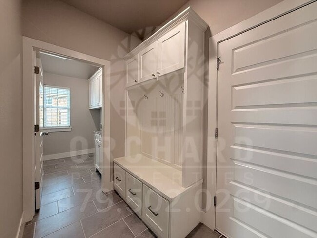 Building Photo - Single-Family Home- Stunning Kingston Plan