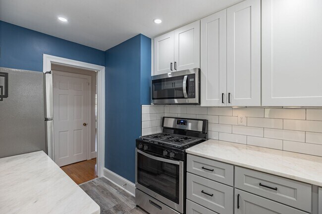 Building Photo - Completely Updated Charming Cape Cod