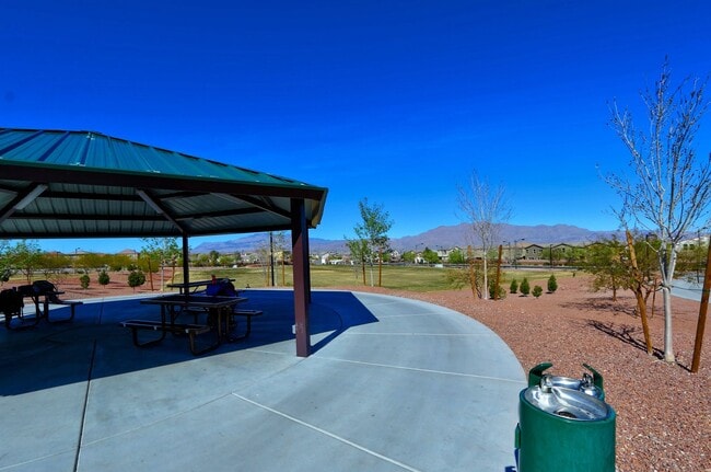 Building Photo - 7226 Regent Pond St