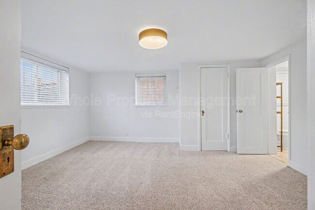 Building Photo - 3021 N Columbine St