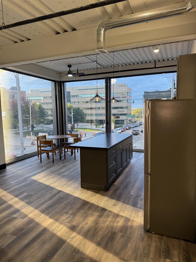 Building Photo - 200 W College Ave