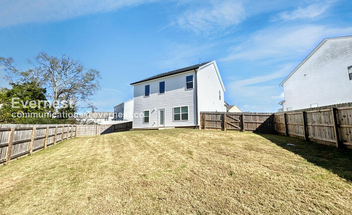 Building Photo - 799 Coopers Wy