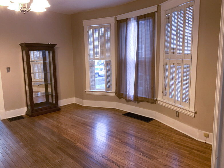 Dining Room - 229 Scioto St