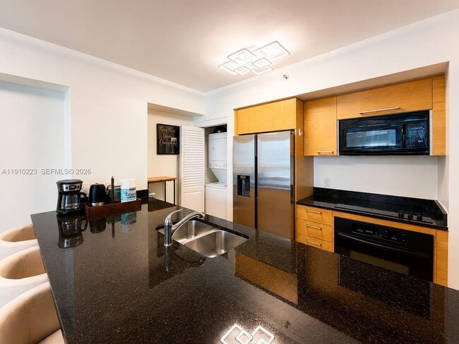 Building Photo - 1830 S Ocean Dr