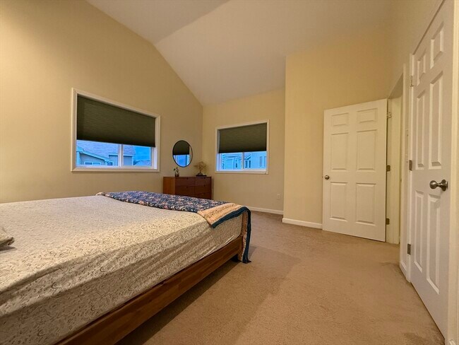 Building Photo - 32 John Hancock Dr