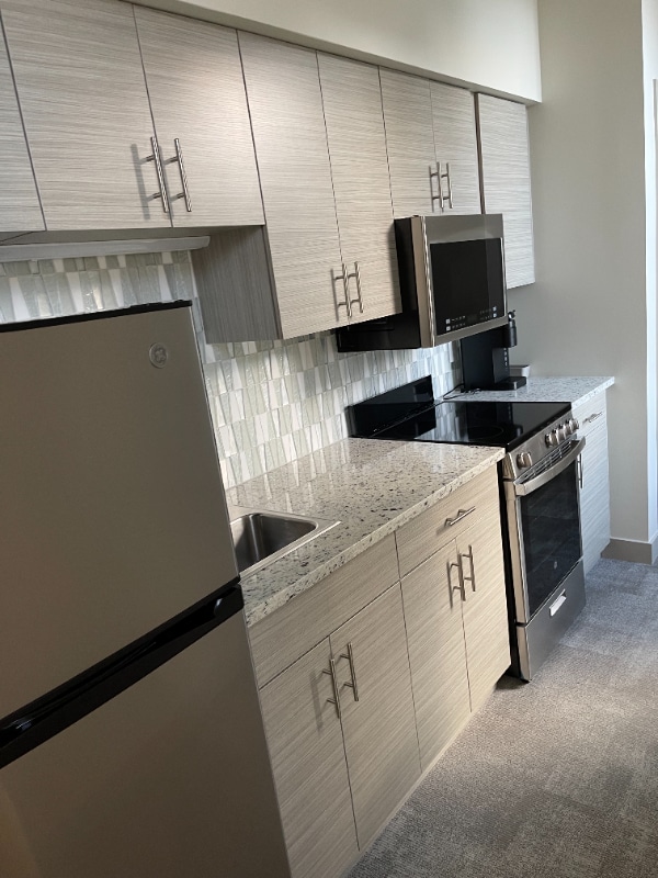 Building Photo - 1417 W9th St