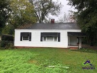 Building Photo - 212 Arnold Blvd