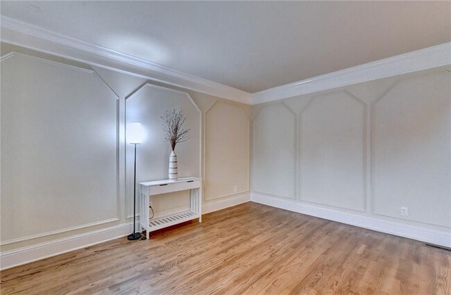 Building Photo - 9848 Talisman Dr