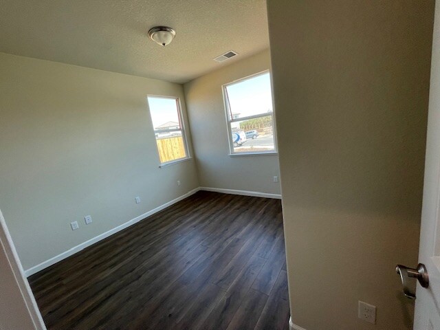 Building Photo - 658 Arlington Wy