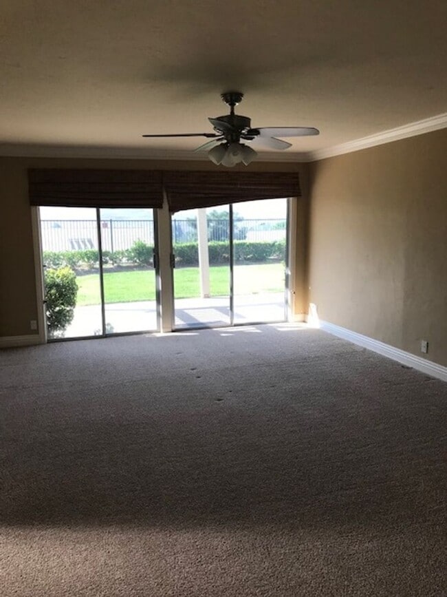 Building Photo - Turtle Rock Gem