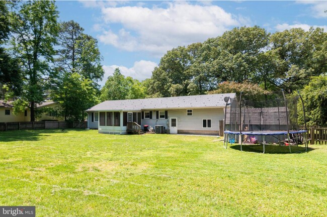 Building Photo - 44 Lexington Dr