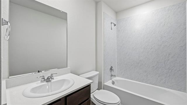 Building Photo - 729 Lantana Ln