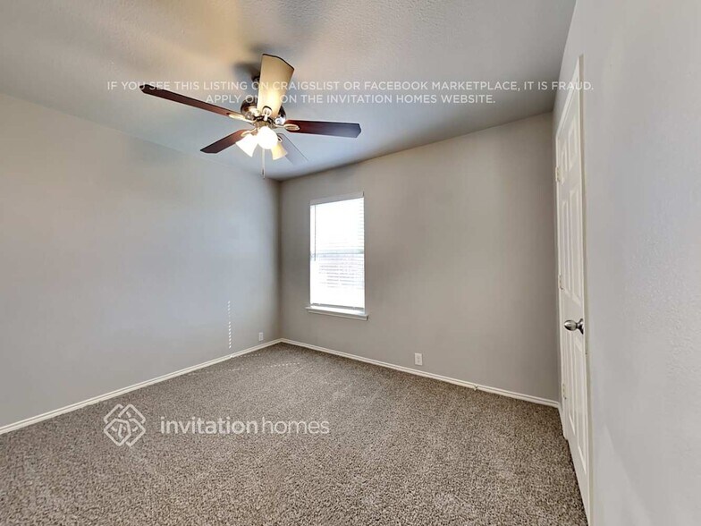 Building Photo - 2300 Meade Ct