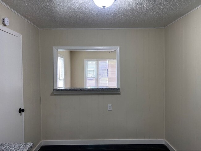 Building Photo - 7918 Woodlyn Rd