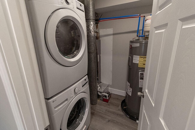 Building Photo - 3708 Greeley Dr