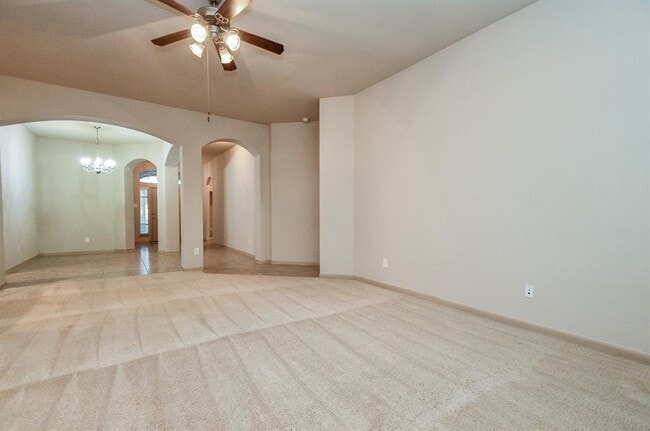 Building Photo - 110 Sweet Leaf Grove Ln