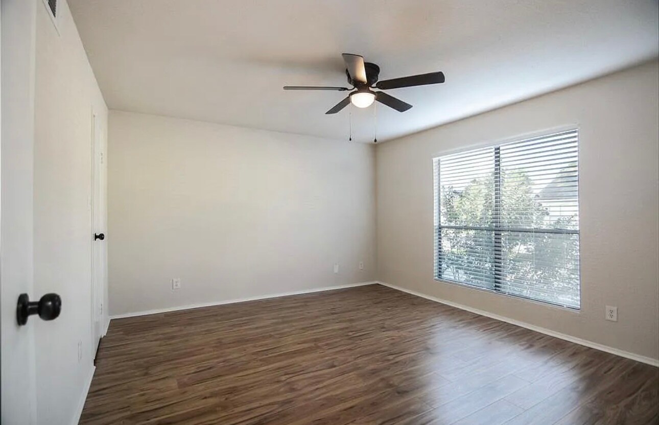 Building Photo - 14777 Wunderlich Dr
