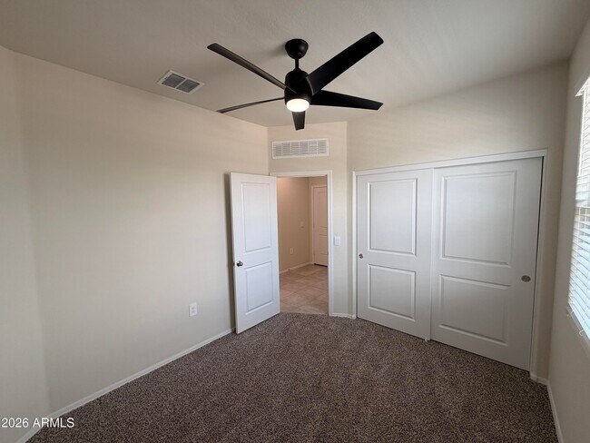 Building Photo - 18609 W Bronco Trl