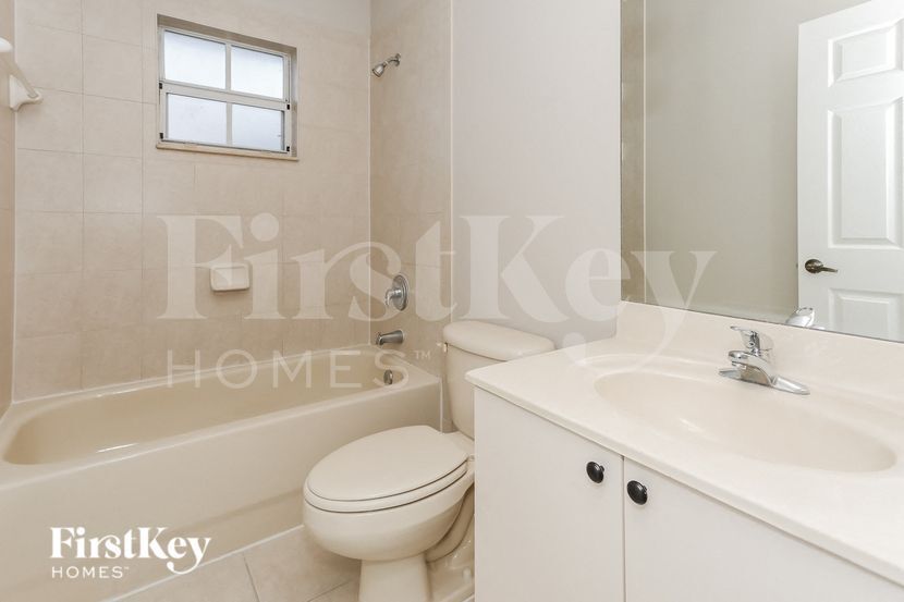 Building Photo - 14000 SW 260th St