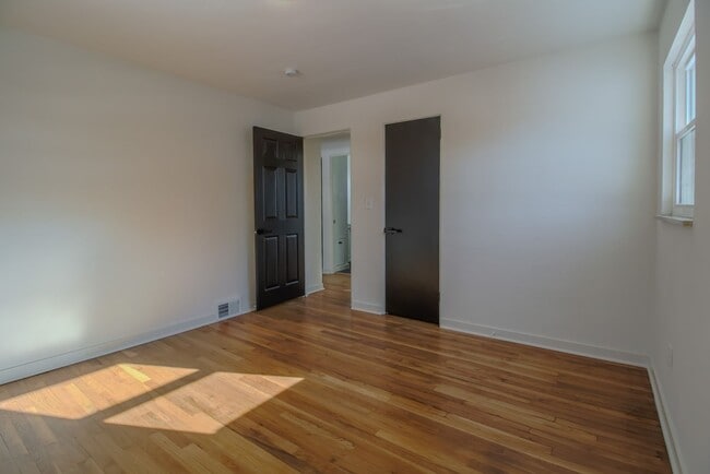 Building Photo - AVAILABLE APRIL 1ST! Do not miss this STUNNING 3-bedroom in Penn Hills!