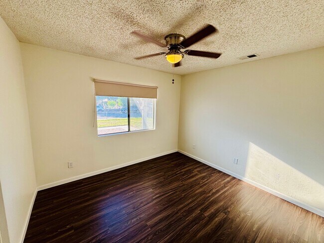 Building Photo - 43214 Archwood Way