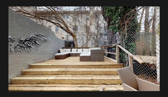 Building Photo - 47TH_1128