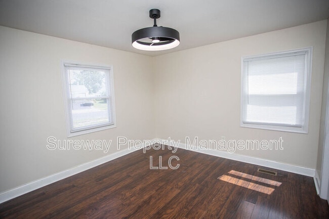 Building Photo - 49 Granite Ln