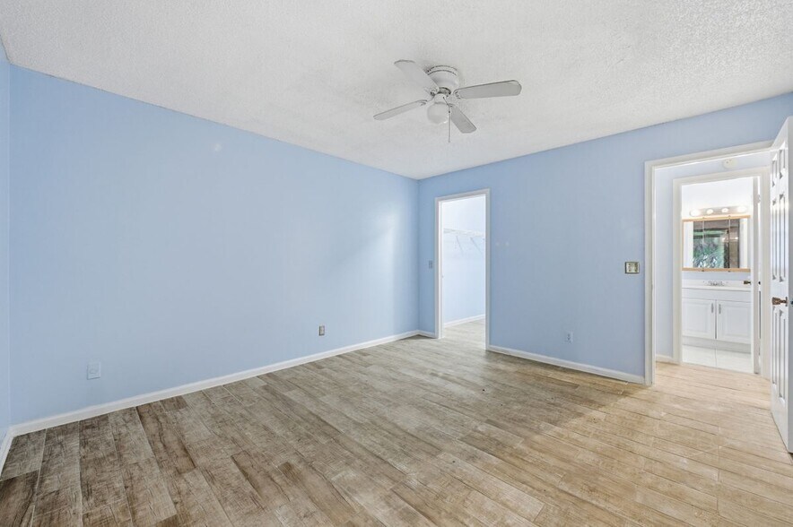 Building Photo - 506 Glenwood Dr