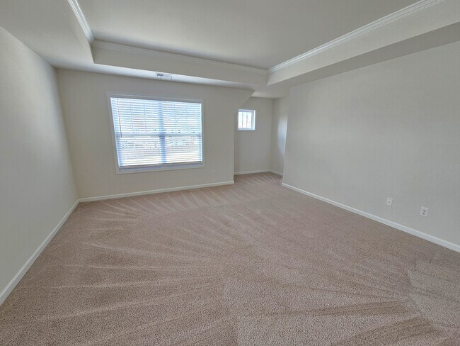 Building Photo - 5451 Cherwell Ave