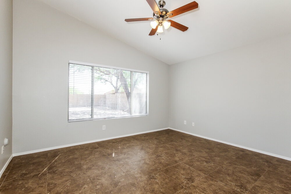 Building Photo - 18139 N Skyhawk Dr