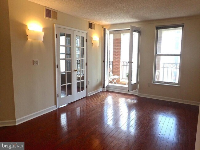 Building Photo - 601 Pennsylvania Ave NW