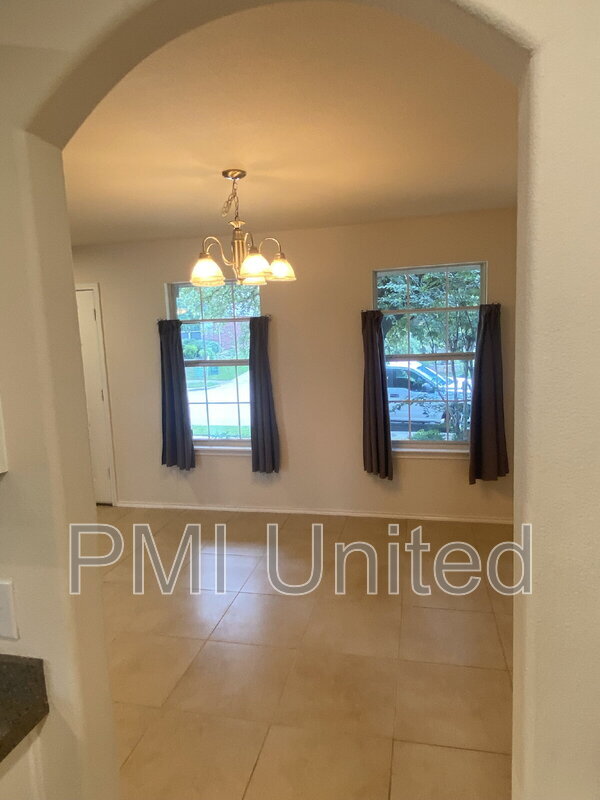 Building Photo - 3805 Oceanview Dr