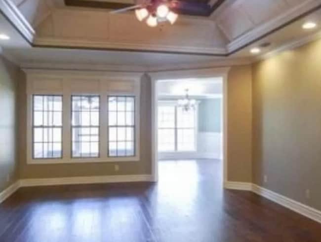 Building Photo - Charming 4-Bedroom Home Near Moody AFB with Hardwood Floors, Spacious Kitchen, and Fenced Backyard!