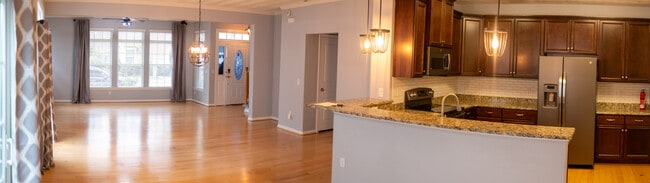 Building Photo - 430 Blue Beech Way