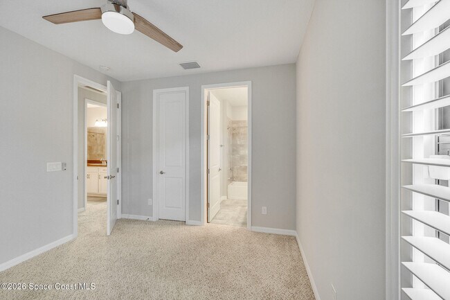 Building Photo - 8870 Napolo Dr