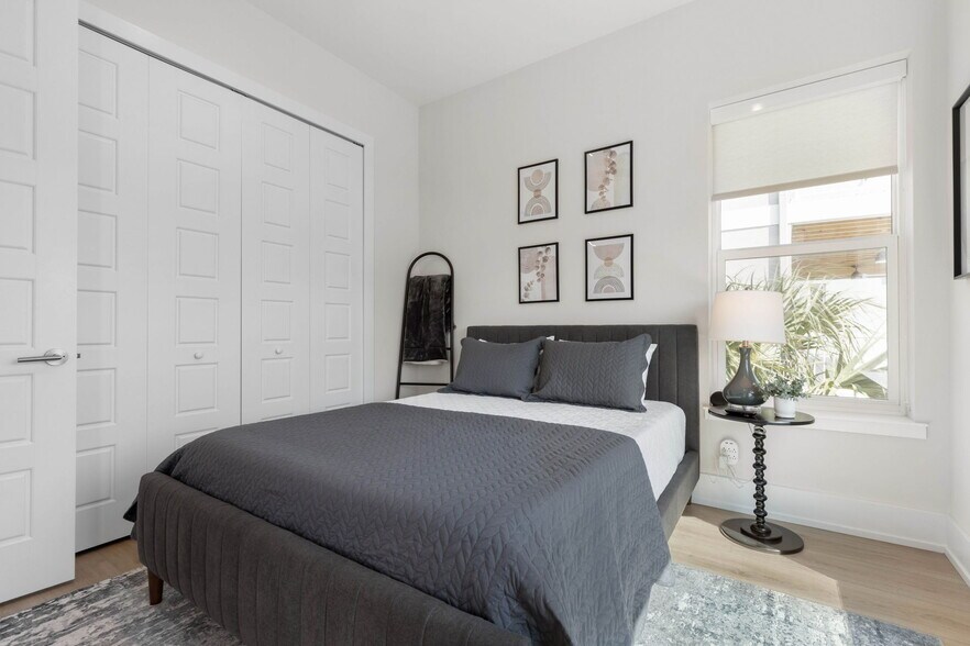 Building Photo - 3538 N Ocean Shore Blvd