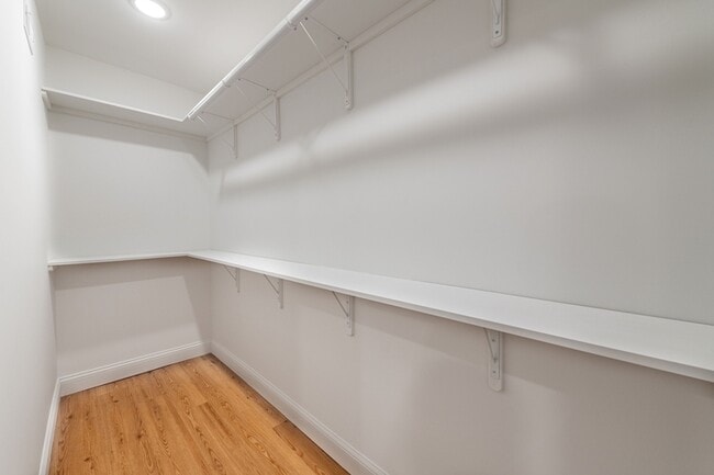 Building Photo - 1522 S 9th St