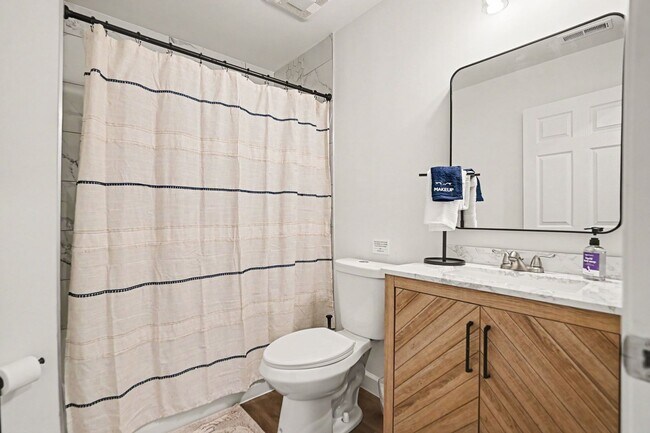 Building Photo - 2080 Thimble Creek Dr