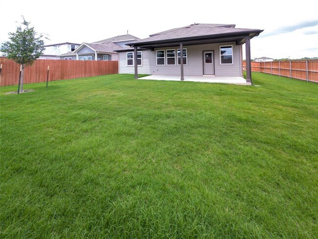 Building Photo - 2013 Purple Martin Dr