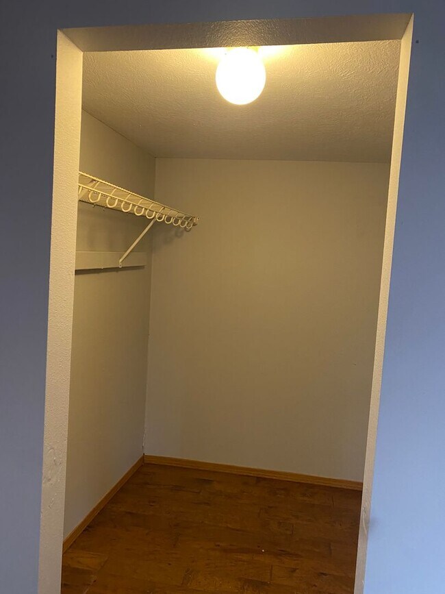 Building Photo - 601 N Fulbright Ave