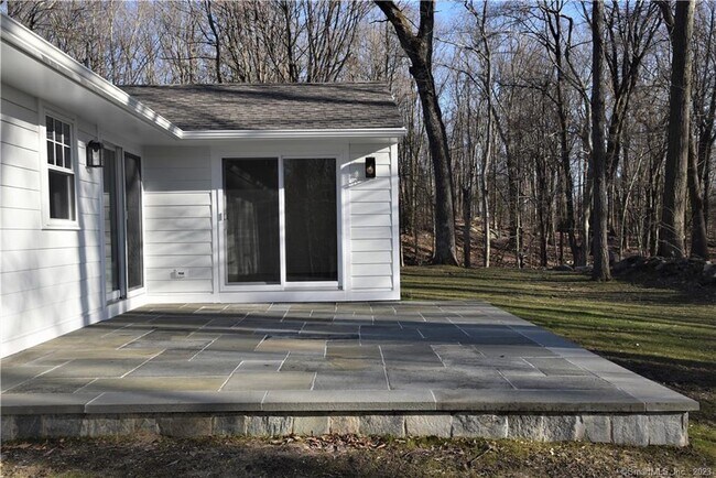 Building Photo - 32 Deer Hill Rd