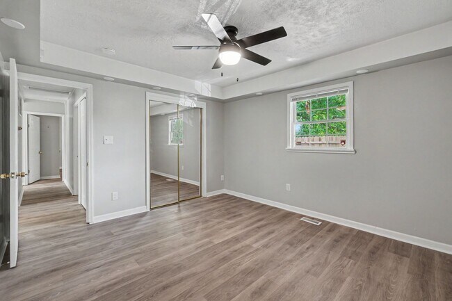 Building Photo - Cute and Cozy 3 Bed 1 Bath Home