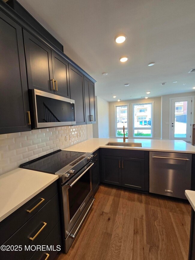 Building Photo - 1403 Kingsley St