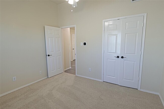 Building Photo - 4324 Biscayne-