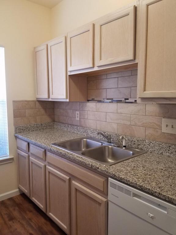 Building Photo - 200 River Bend Drive, Apt #702