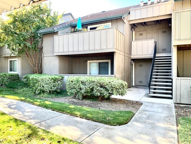 Building Photo - Great 1 bed 1 bath Condo in Pittsburg -- COMING SOON !!!